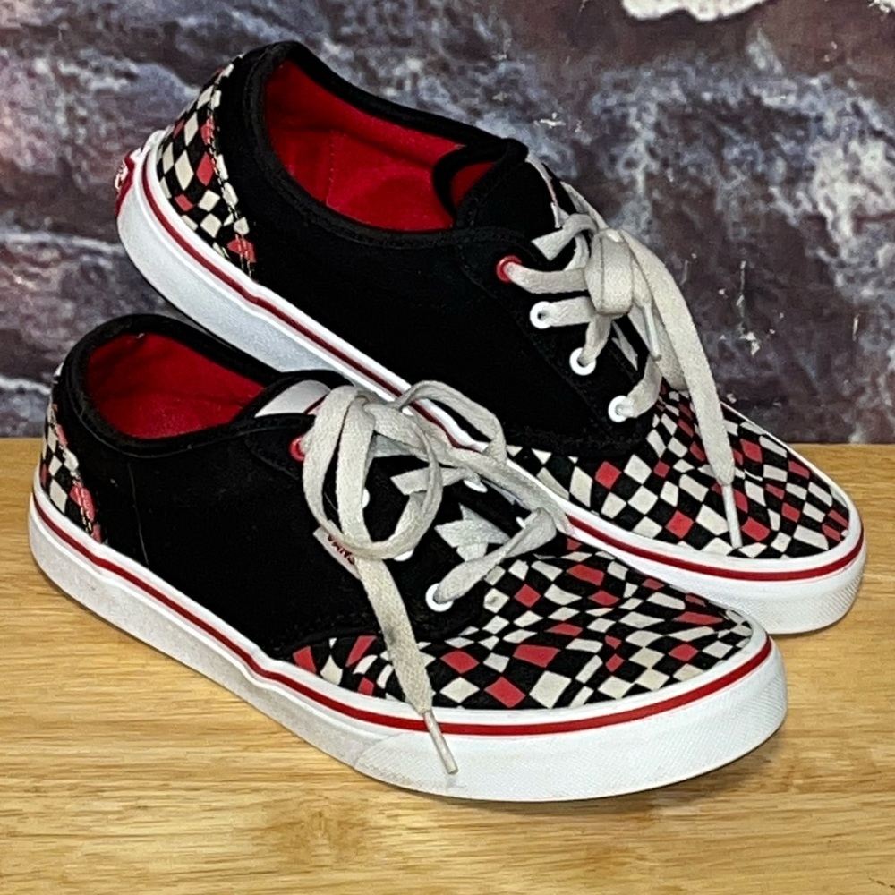 Vans Off The Wall Red Black White Checkered Sneakes Skate Shoes Youth Size 5